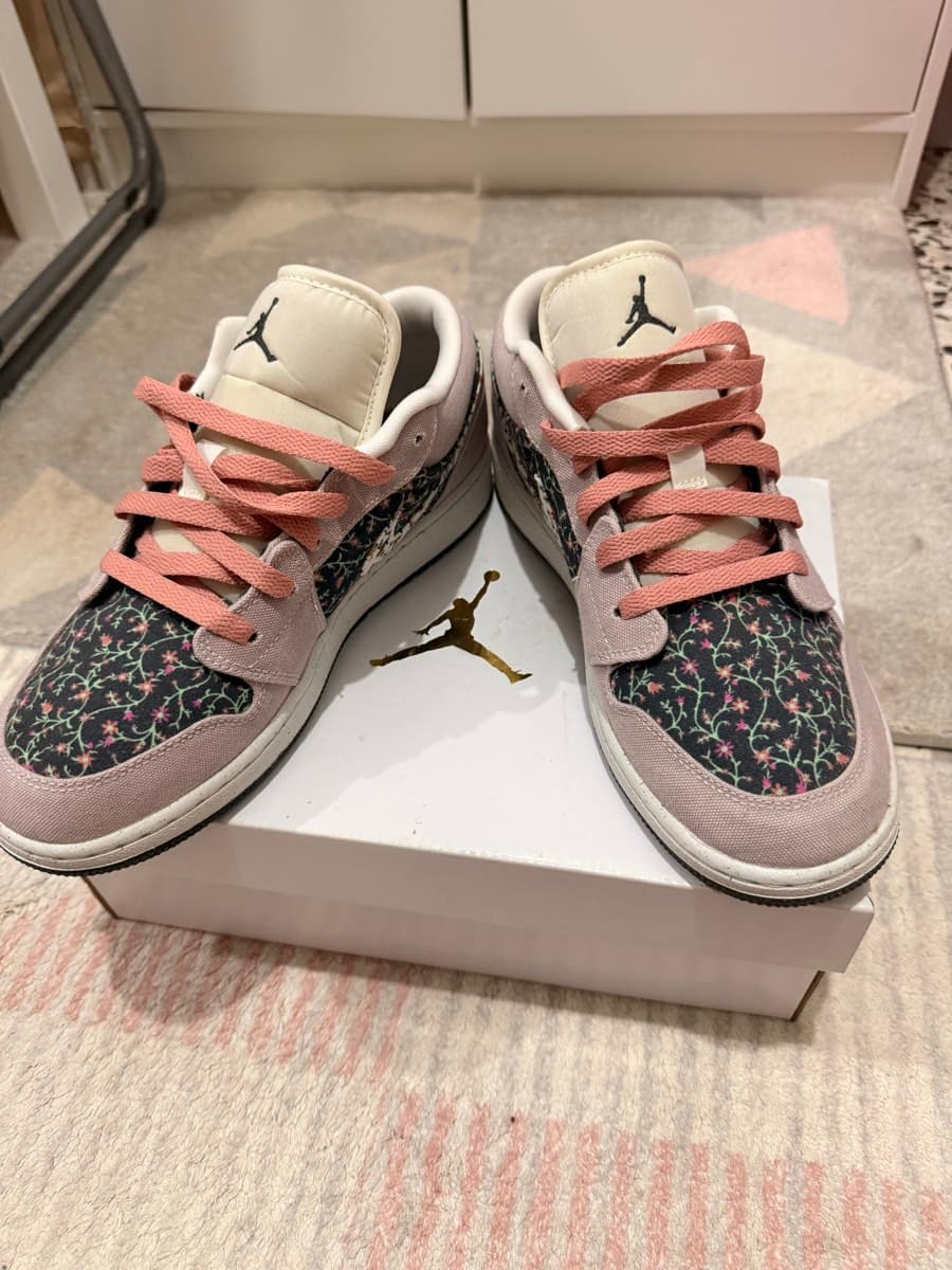 Nike Dunk Low Sneakers thumbnail 2