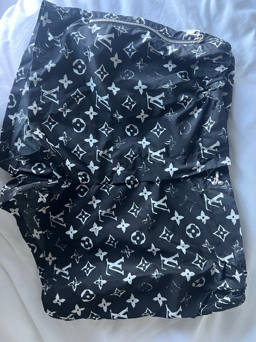 Louis Vuitton Monogram shorts thumbnail 3