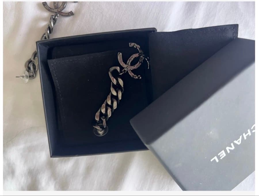 Chanel CC Chain Earrings thumbnail 2