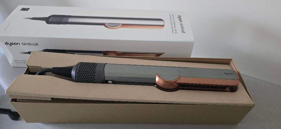 Dyson Airstrait Hair Straightener thumbnail 2
