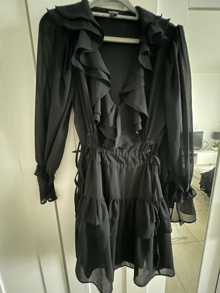 Boohoo Ruffle Mini Dress thumbnail 2