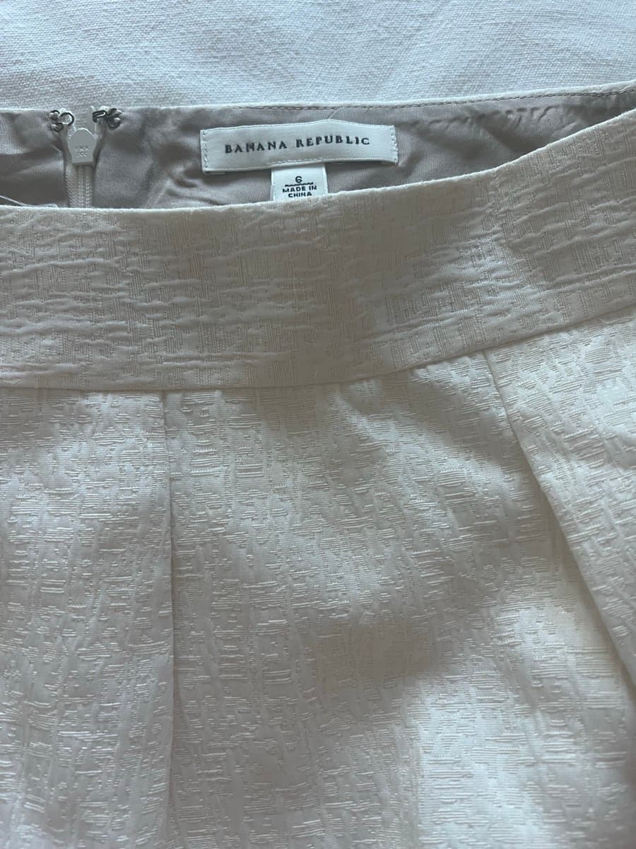 Banana Republic Textured Skirt thumbnail 2