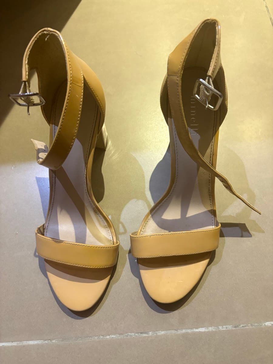 Minelli Patent Leather Heels thumbnail 2