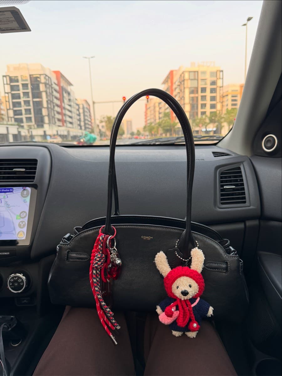 Coach East West Black Leather Shoulder Bag thumbnail 2
