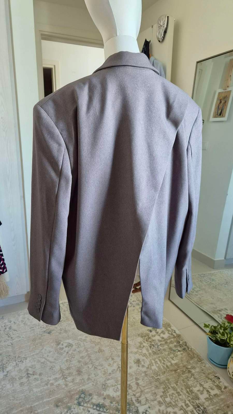 Grey Two-Button Blazer The Giving Movement thumbnail 3