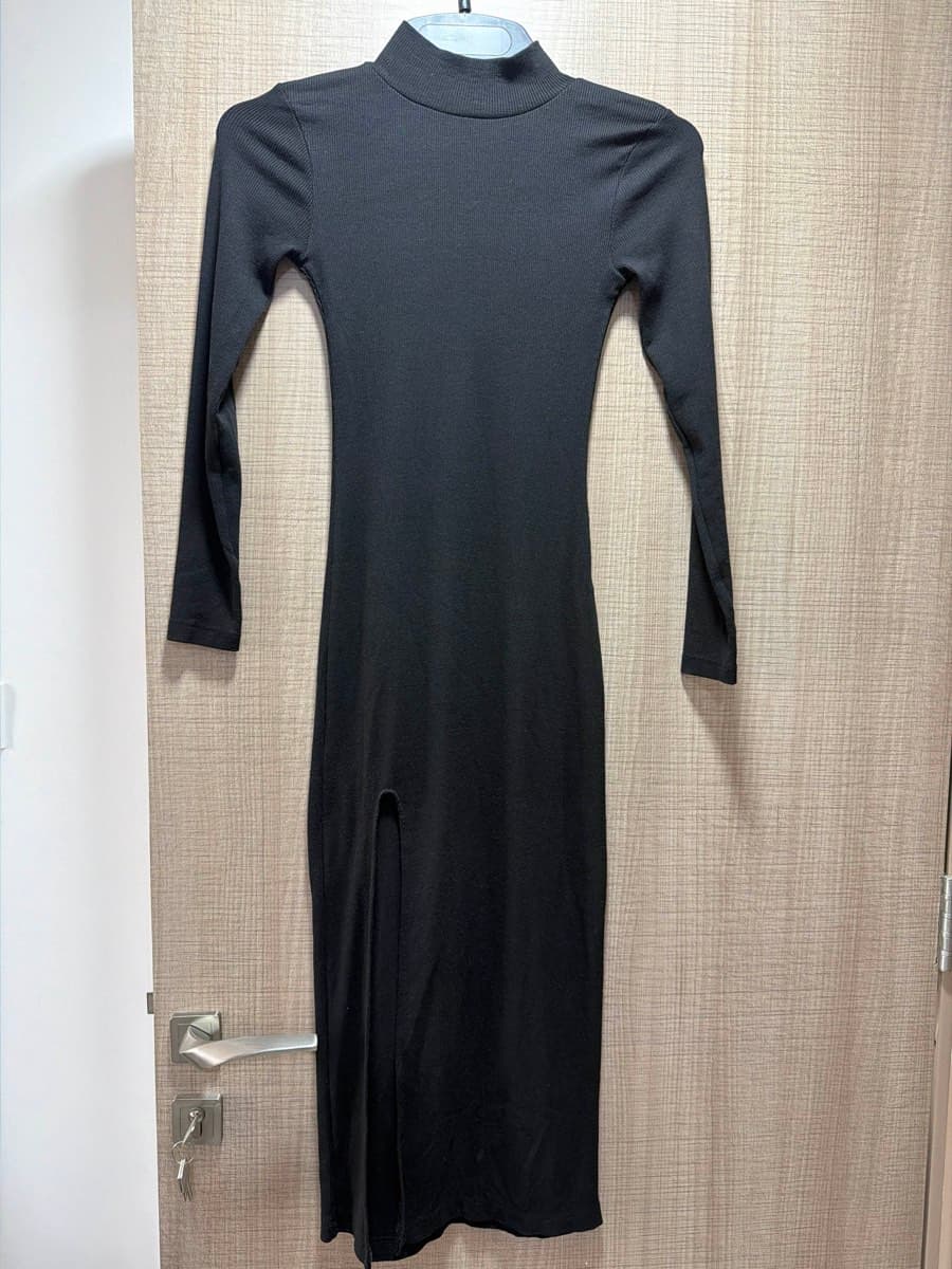Black Ribbed Midi Dress thumbnail 2