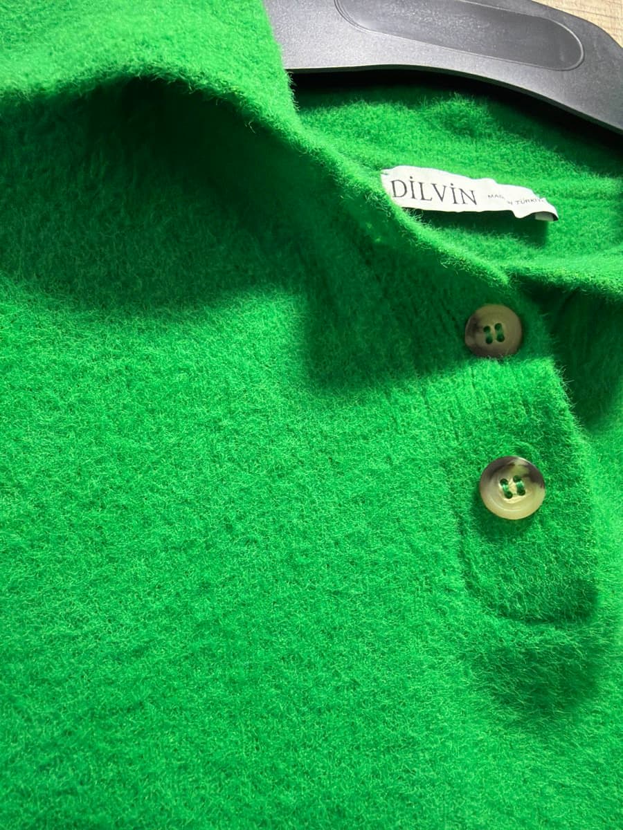 DILVIN Green Collared Sweater thumbnail 3
