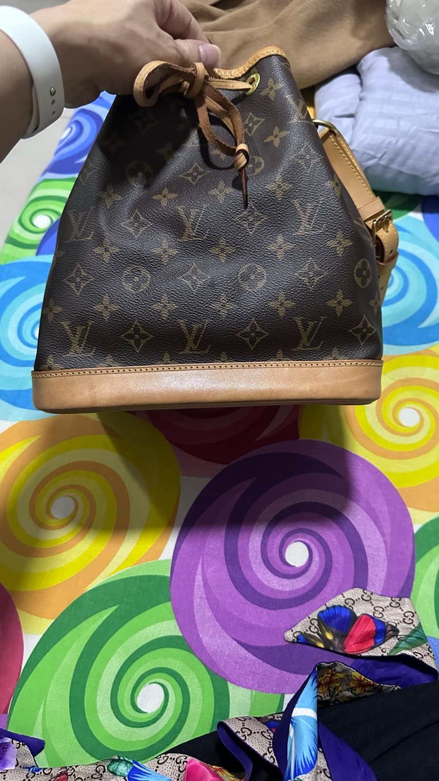 Louis Vuitton Monogram Bucket Bag thumbnail 5