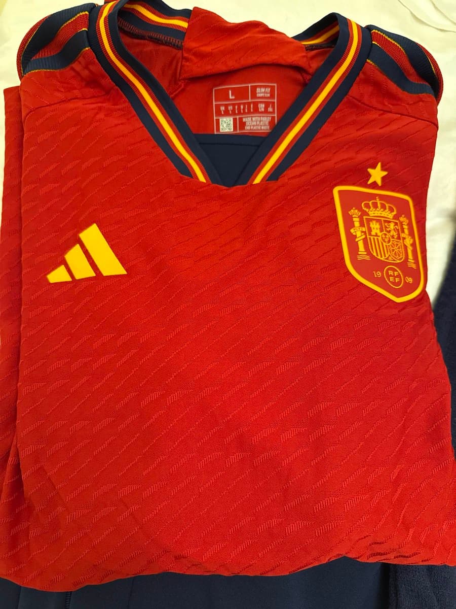 Adidas Spain Football Kit thumbnail 2