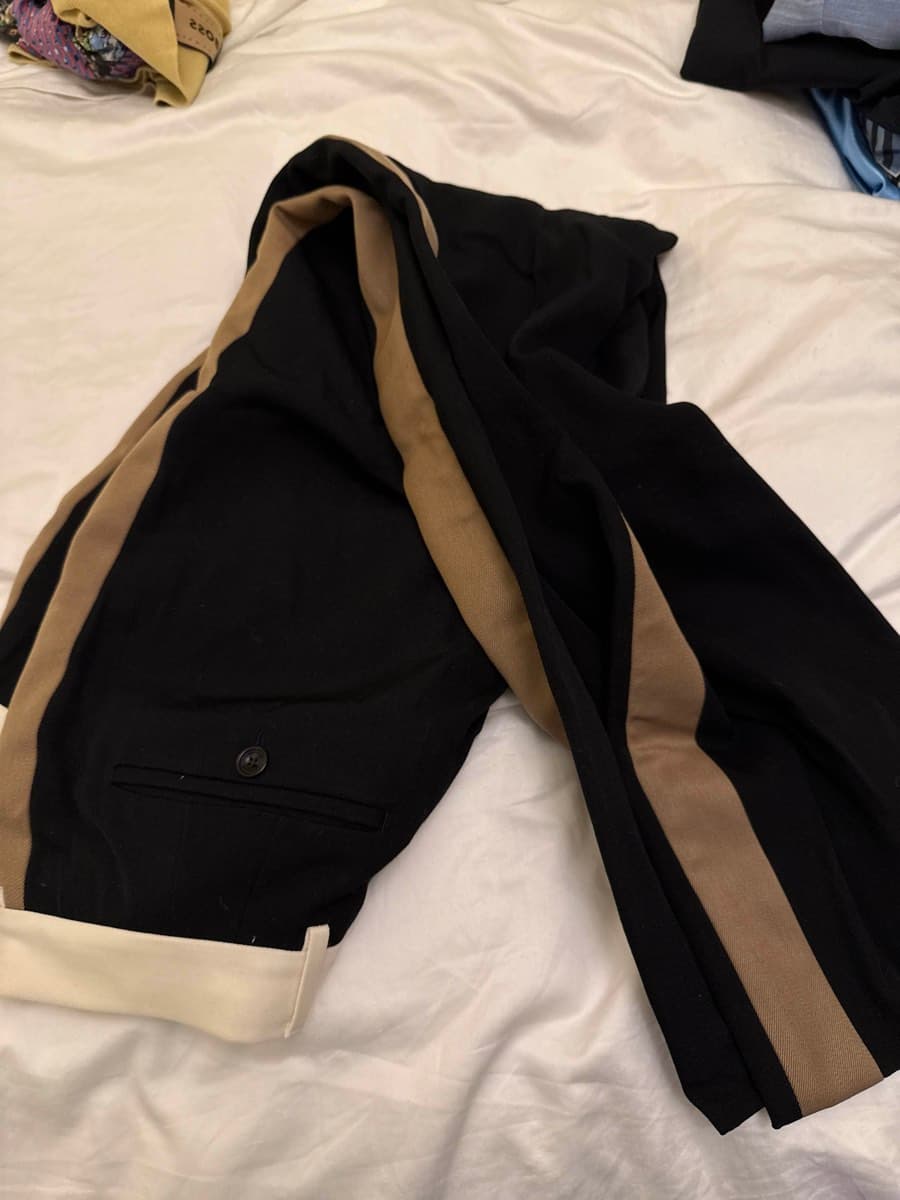 Burberry trousers thumbnail 2
