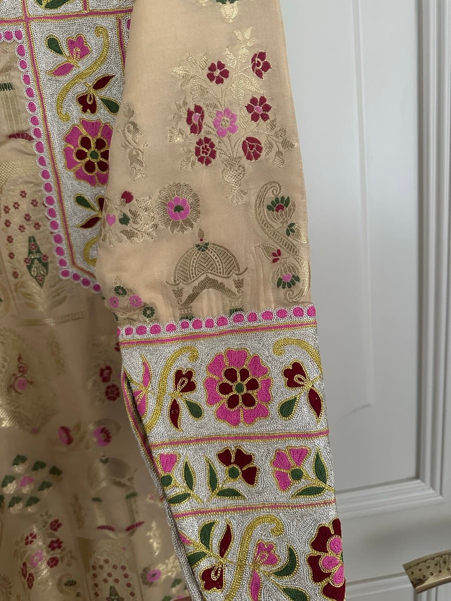 Luxury Indian Art Silk Mukhawar – Beige Gold – Worn Once thumbnail 4
