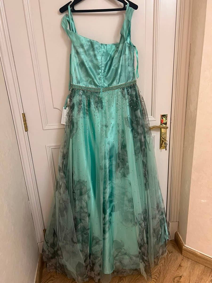 Luigi Auletta High Fashion Evening Gown – New With Tags – Size 5 thumbnail 4