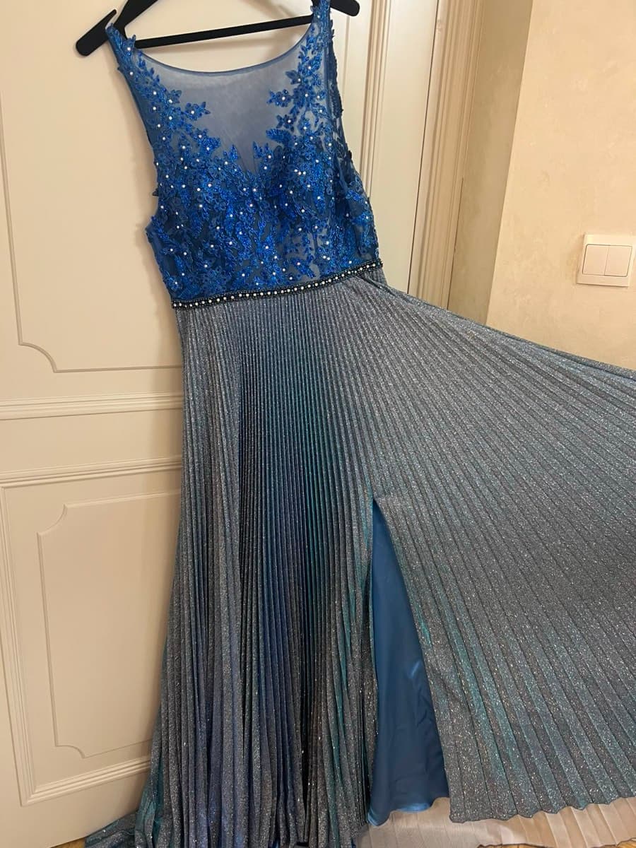 Impero Couture Evening Gown – Blue Embellished Maxi Dress – New with Tags thumbnail 3