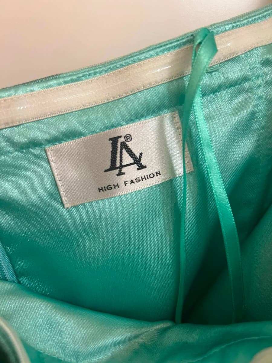 Luigi Auletta High Fashion Evening Gown – New With Tags – Size 5 thumbnail 3