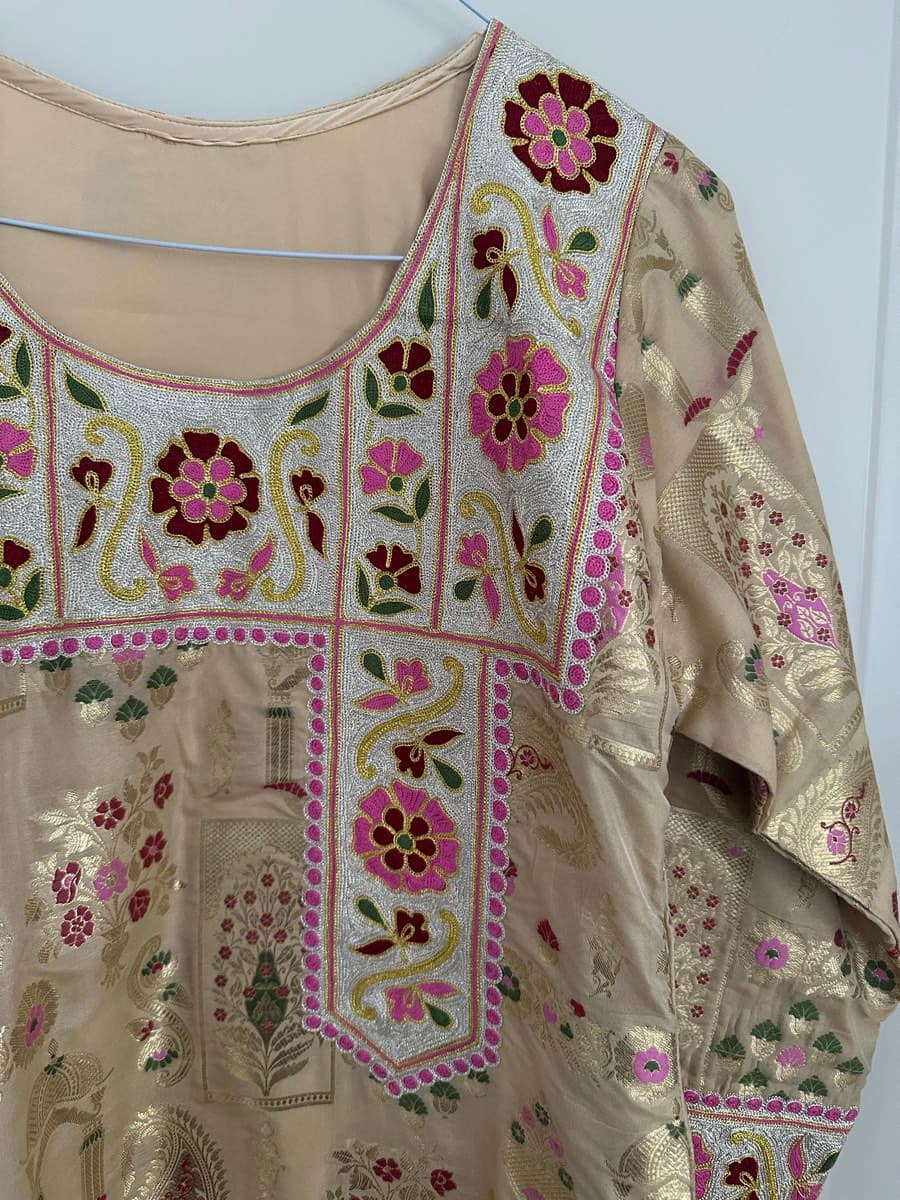 Luxury Indian Art Silk Mukhawar – Beige Gold – Worn Once thumbnail 2