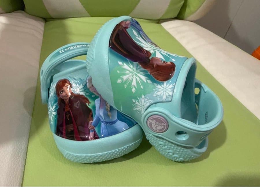 Disney Frozen II Clogs thumbnail 2