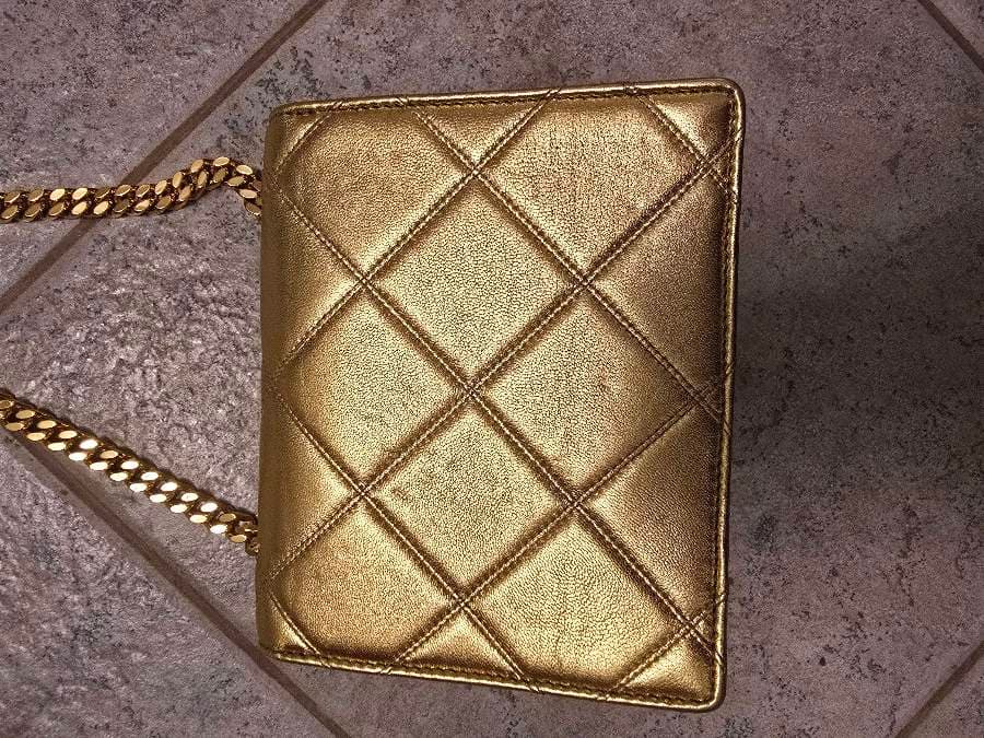 Quilted Gold Shoulder Bag thumbnail 4