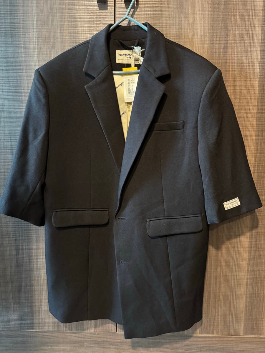 THEGIVINGMOVEMENT Short-Sleeve Blazer thumbnail 2