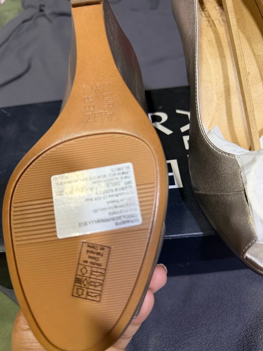 Naturalizer Gold Peep-Toe Heels thumbnail 4