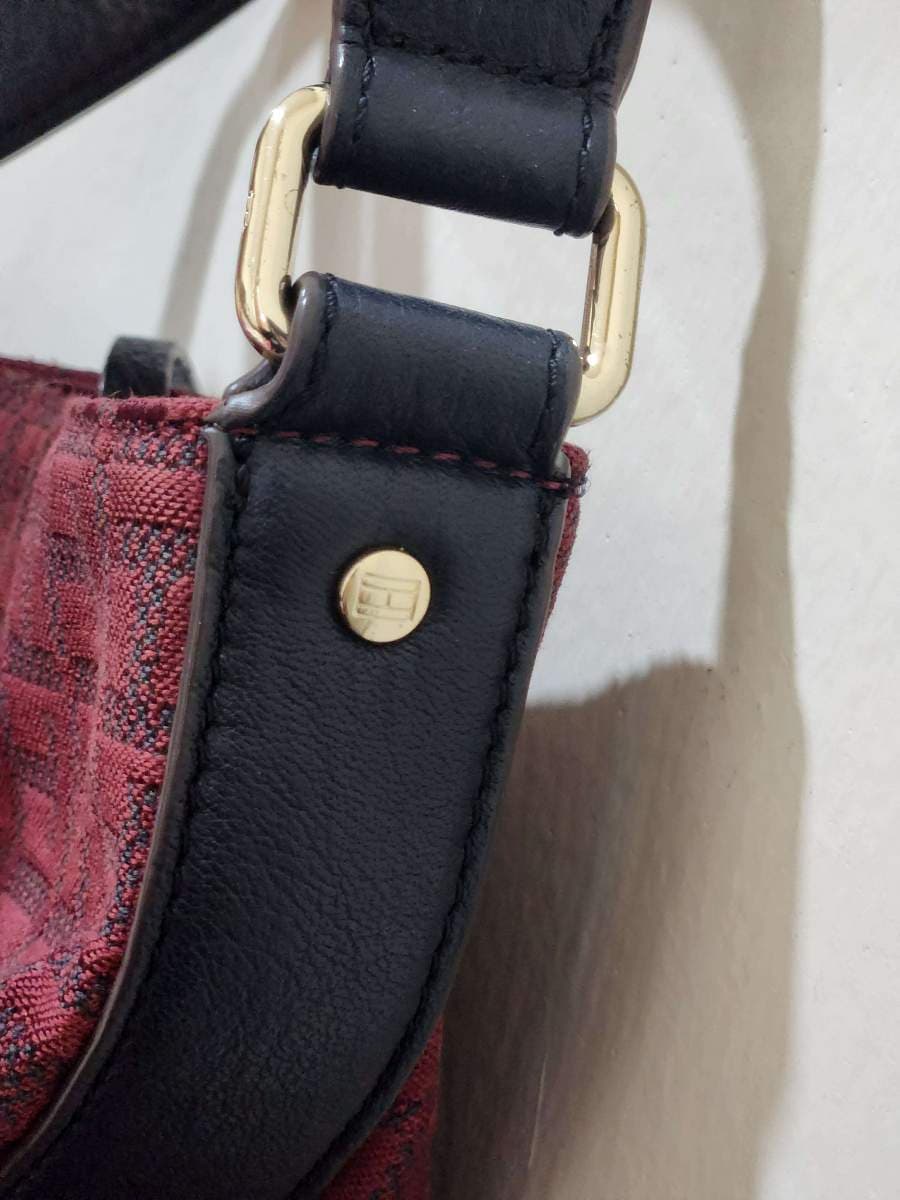 Tommy Hilfiger Monogram Bag thumbnail 4
