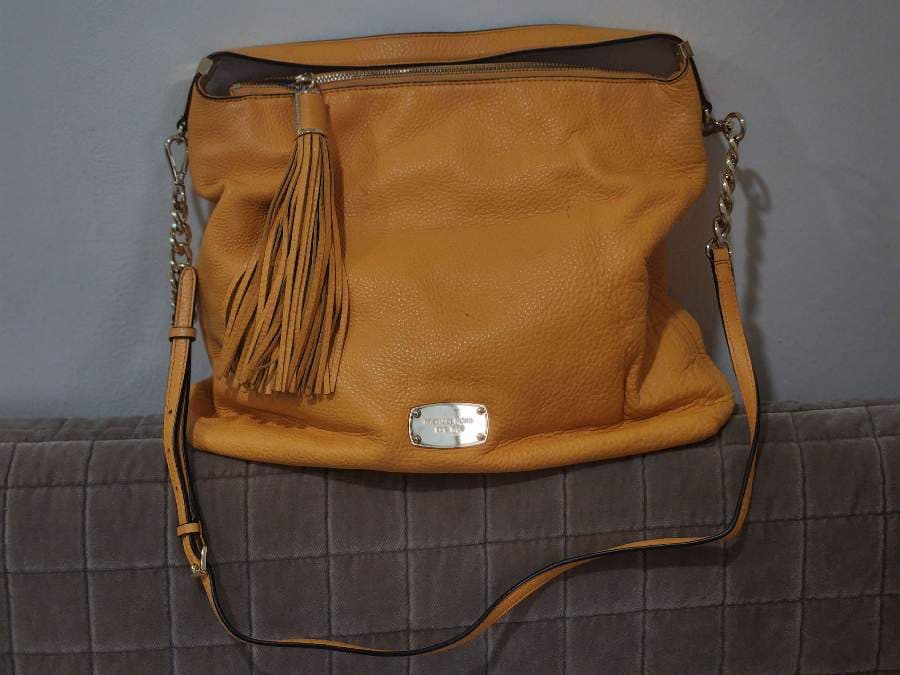 Michael Kors Leather Shoulder Bag thumbnail 7