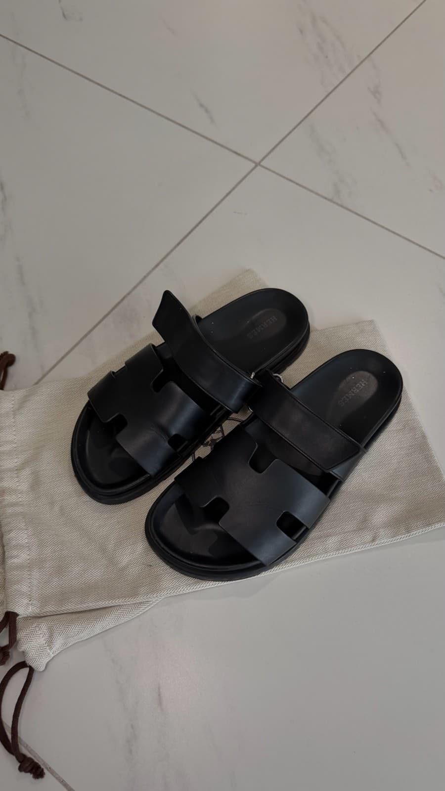 Hermès Black Leather Sandals thumbnail 4