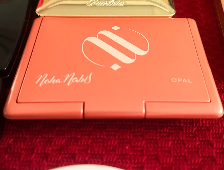 Guerlain Opal Compact thumbnail 8