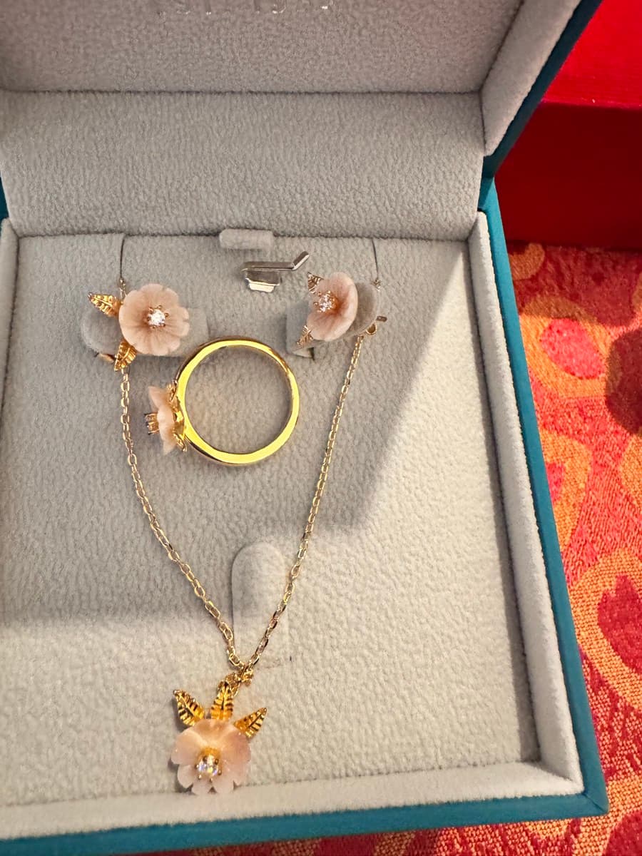 Floral Gold-Tone Jewellery pure silver brand new from Fayendra jewelry