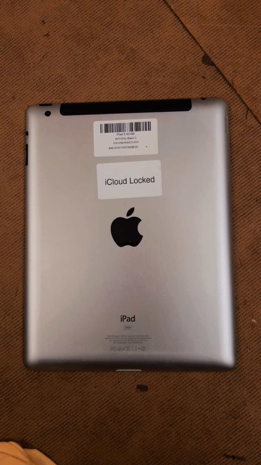 I-pad 3 Gen thumbnail 2
