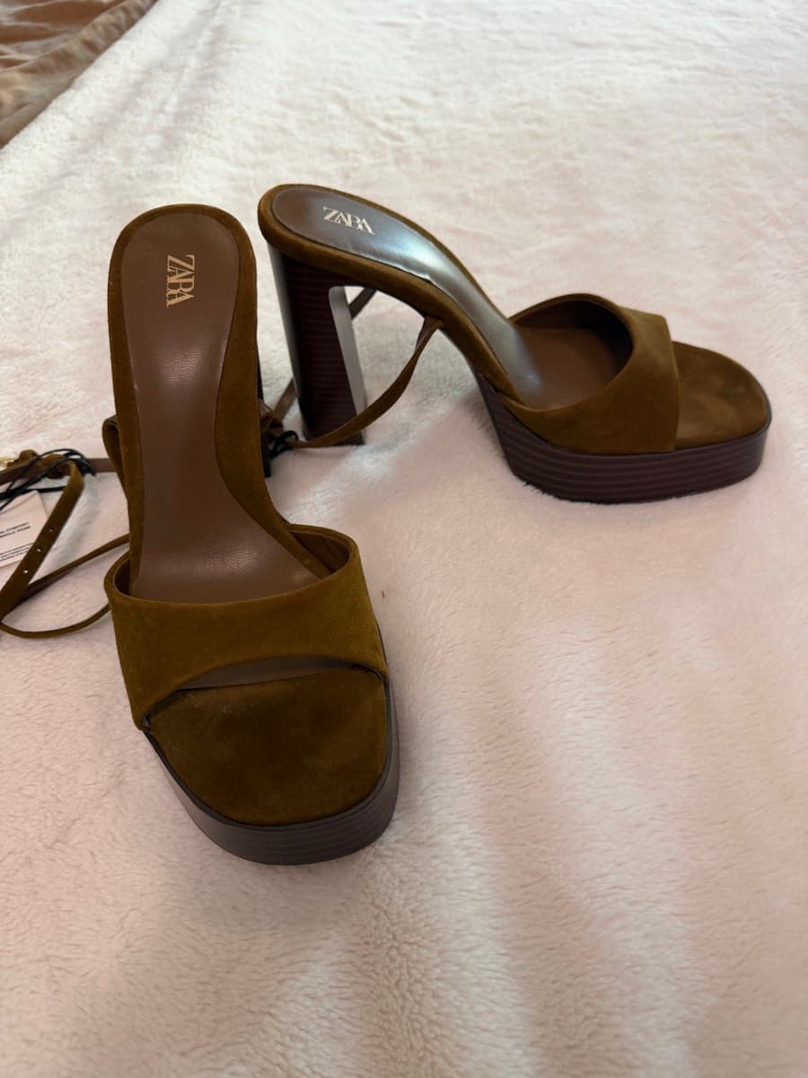 Split Leather Platform Sandals thumbnail 3