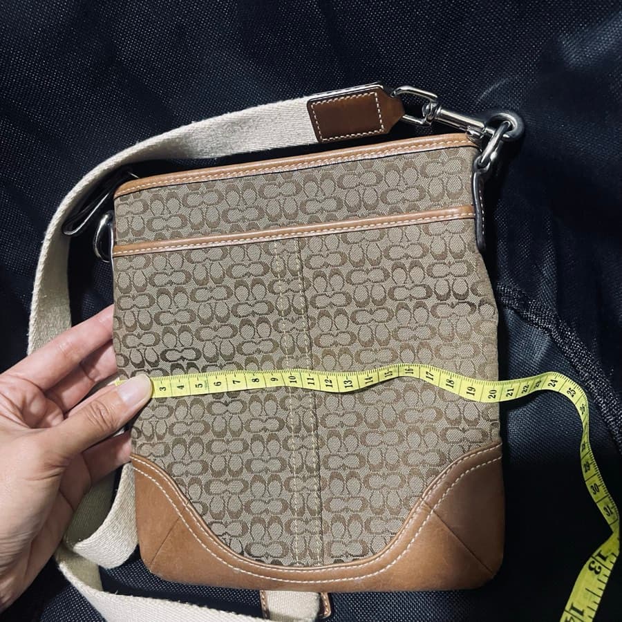 Coach Signature Swingpack Crossbody Bag thumbnail 4