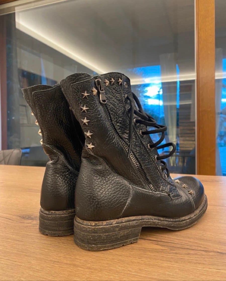 Divine Follie Italian Leather Studded Boots – NEW – Size 36 thumbnail 3