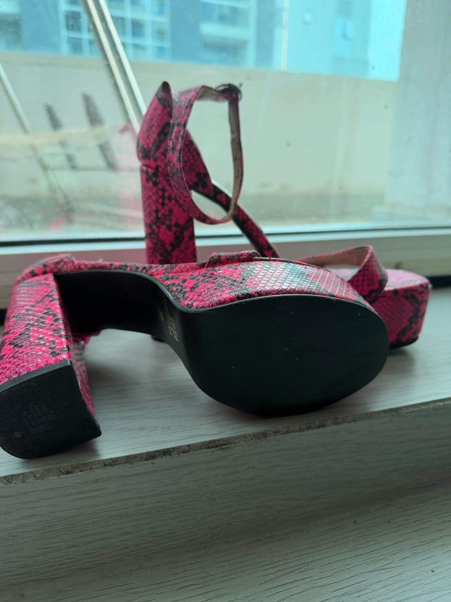 VIVA BELLA Platform Heels thumbnail 2