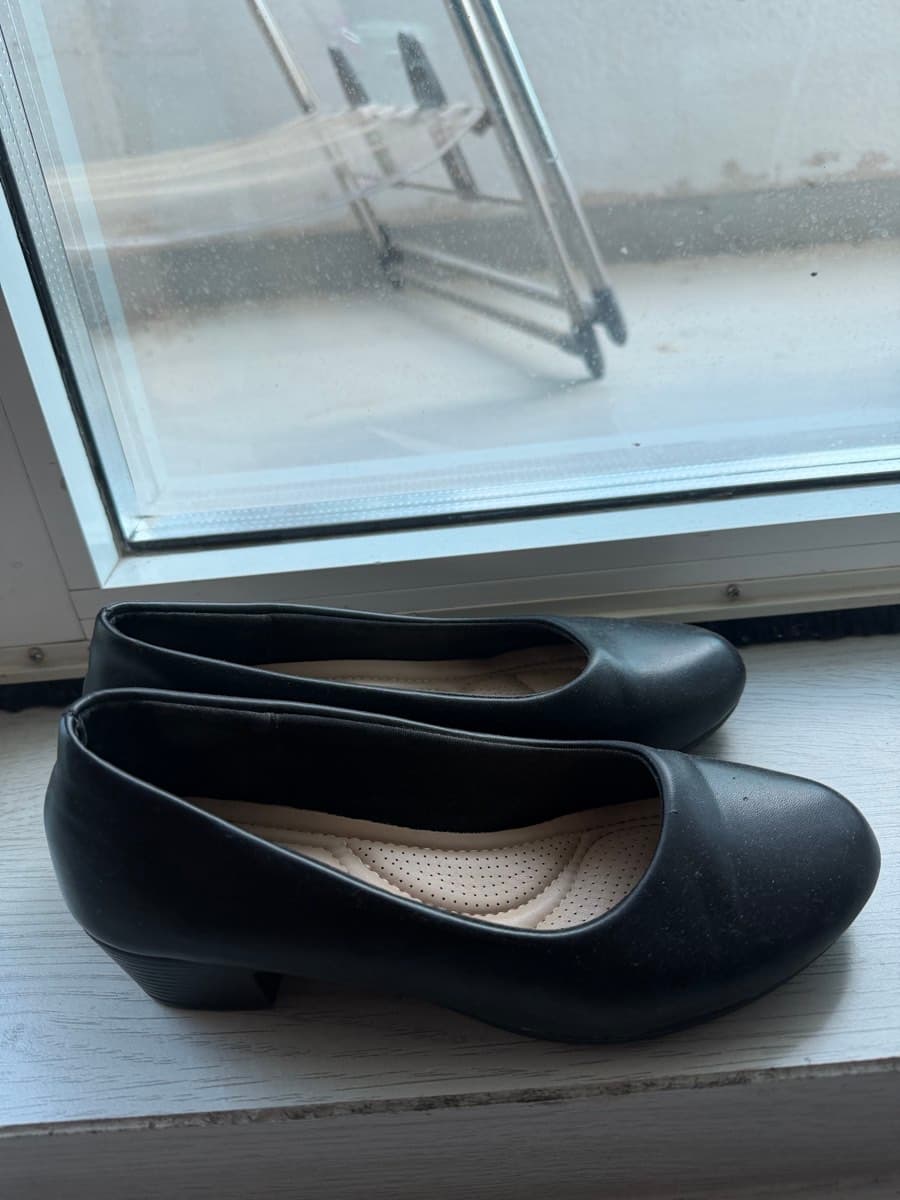 Work shoes
