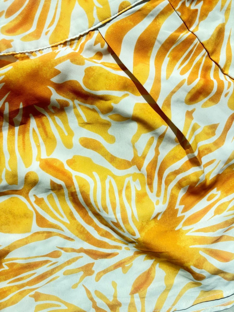 Printed High-Waist Shorts thumbnail 2