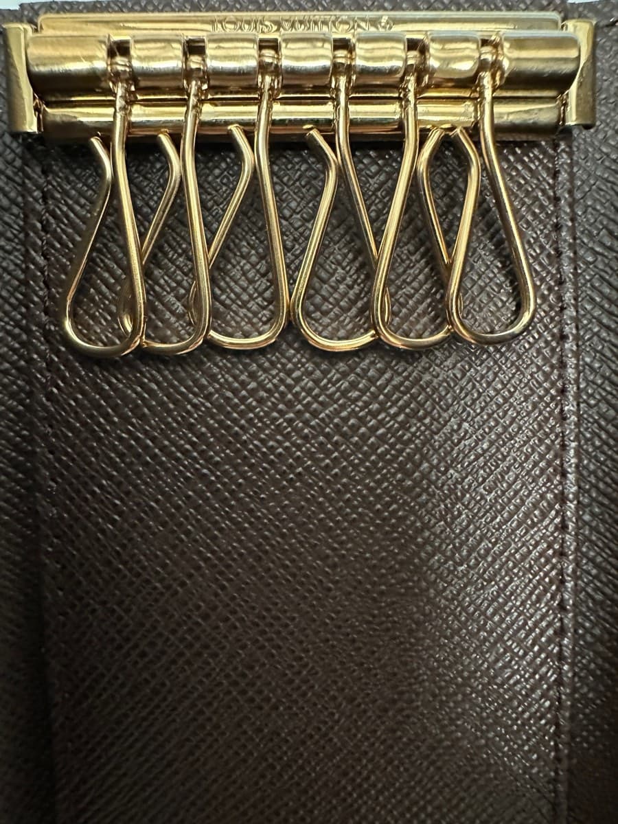 Louis Vuitton Damier Key Holder thumbnail 5