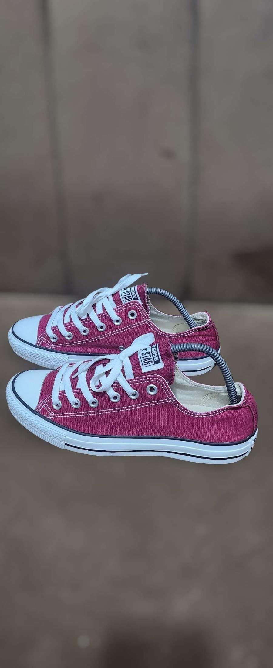 low-top Converse Chuck Taylor thumbnail 3