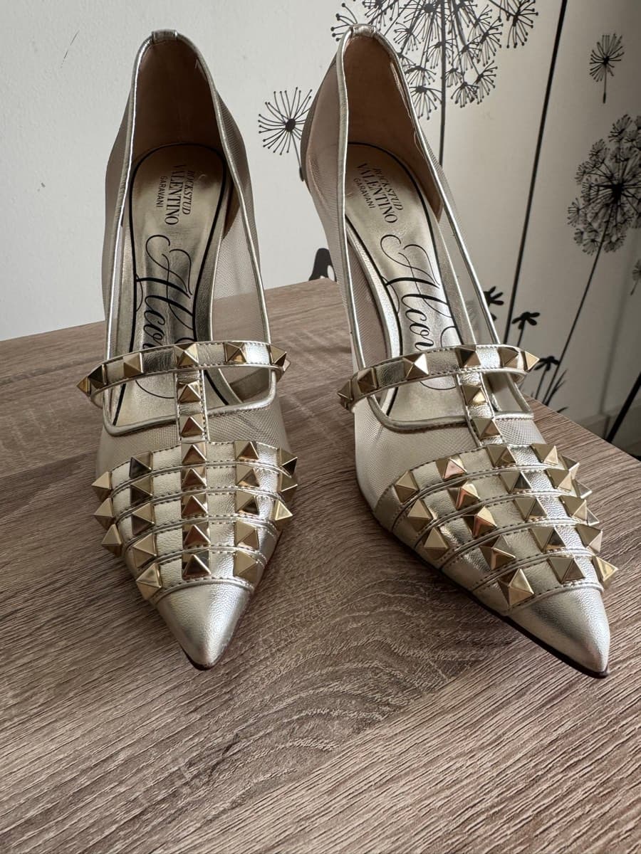 Valentino Garavani Rockstud Pumps thumbnail 5