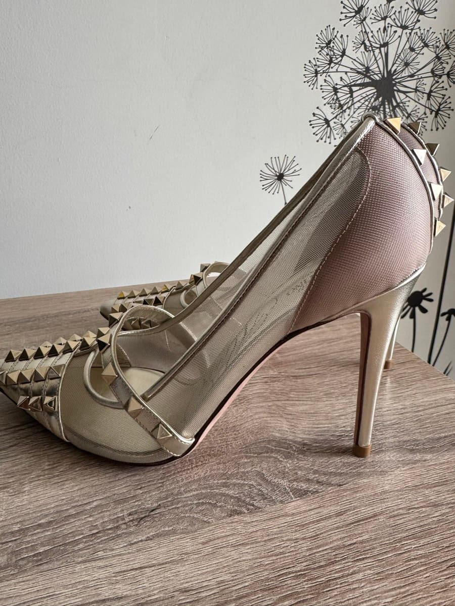 Valentino Garavani Rockstud Pumps thumbnail 6
