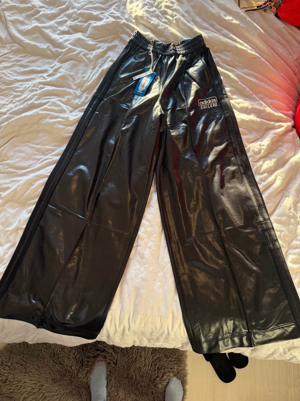 Unique adidas Chile 62 Metallic Black Wide-Leg Trousers – BNWT thumbnail 4