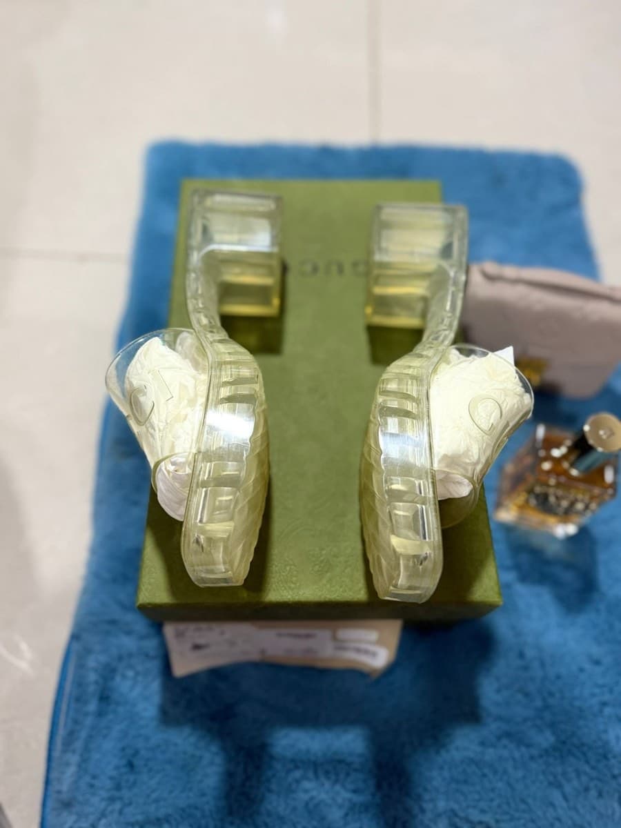 Gucci Transparent Rubber Slidesh thumbnail 2