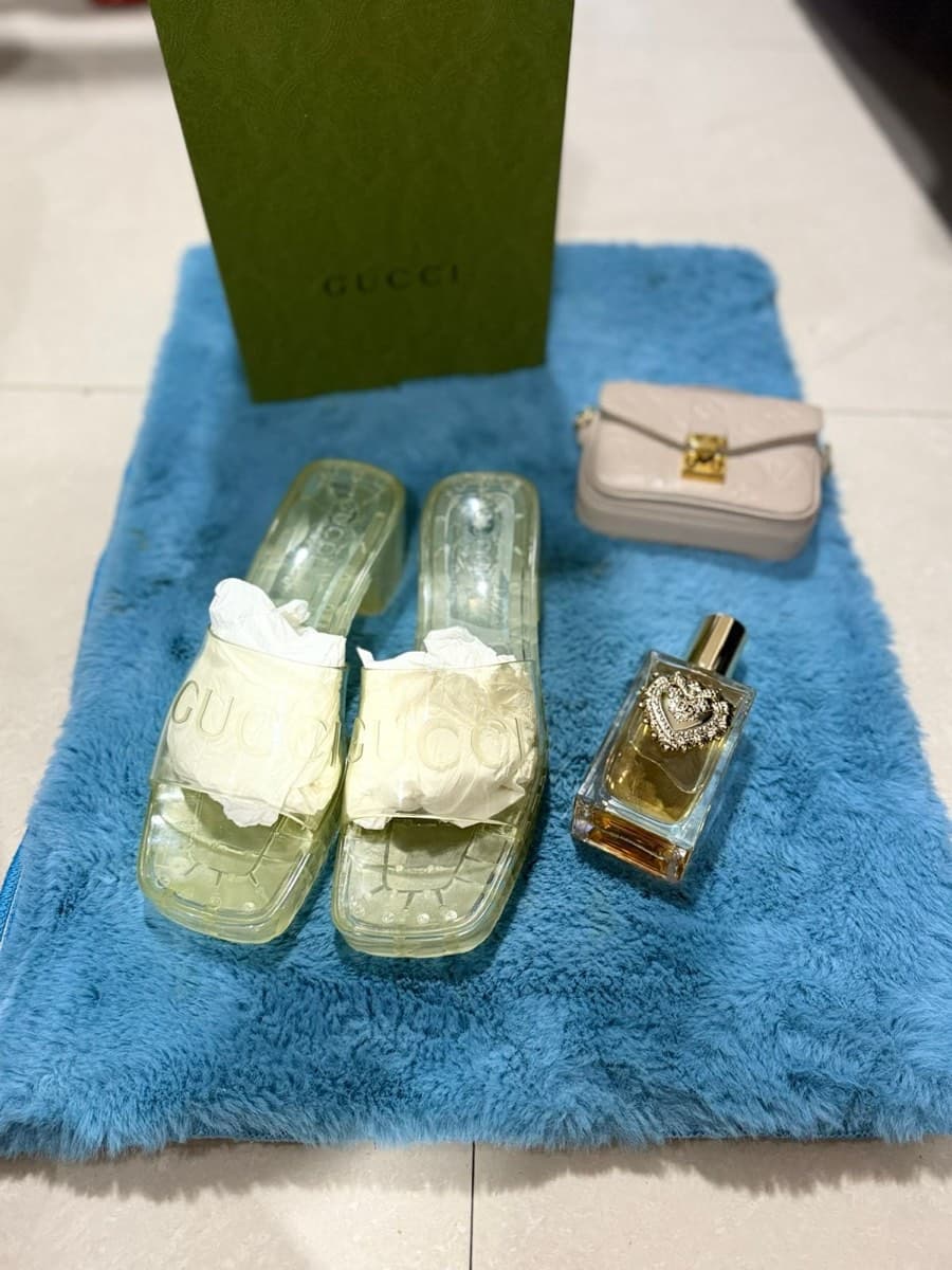 Gucci Transparent Rubber Slidesh thumbnail 4