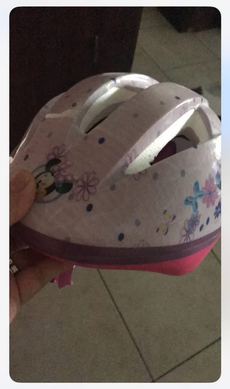 Minnie Mouse Kids Bike with helmet thumbnail 2