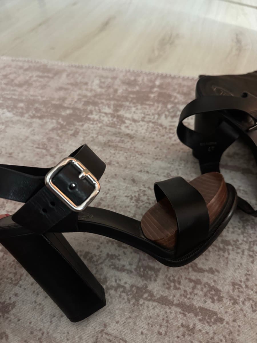 Tod’s Black Leather Wooden Platform Sandals thumbnail 5