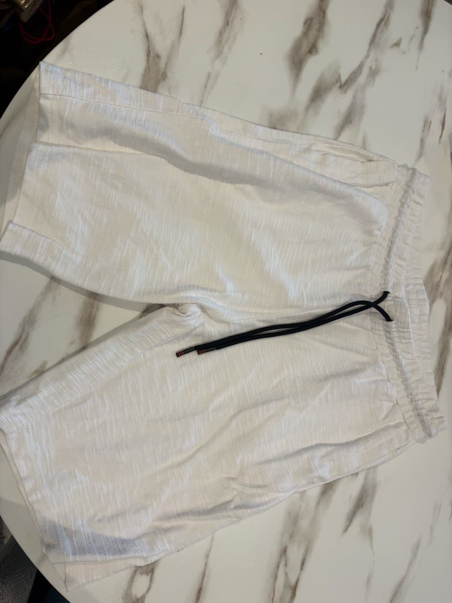 Iconic White Casual Set thumbnail 4