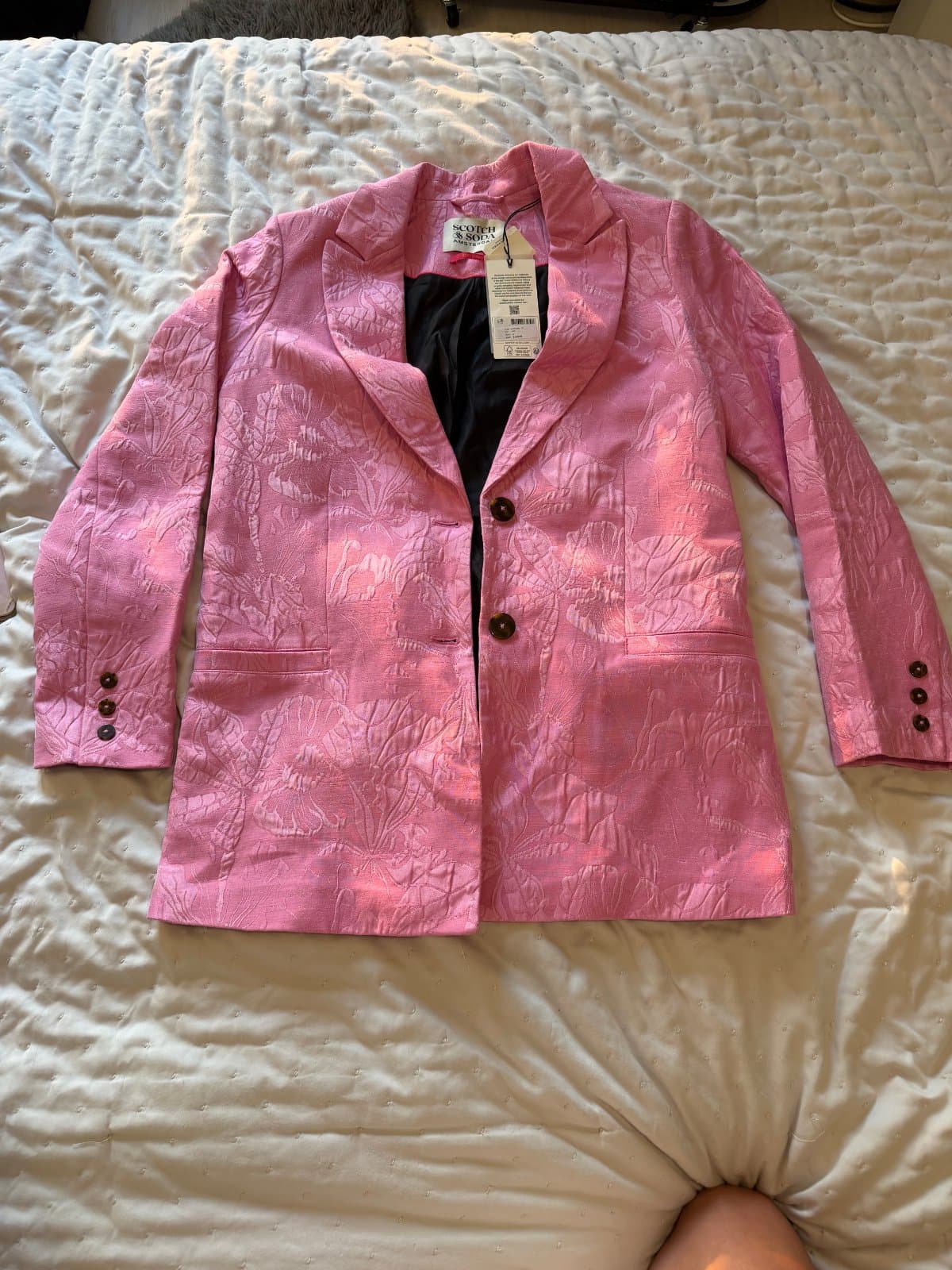Scotch & Soda Amsterdam pink textured suit - image 1