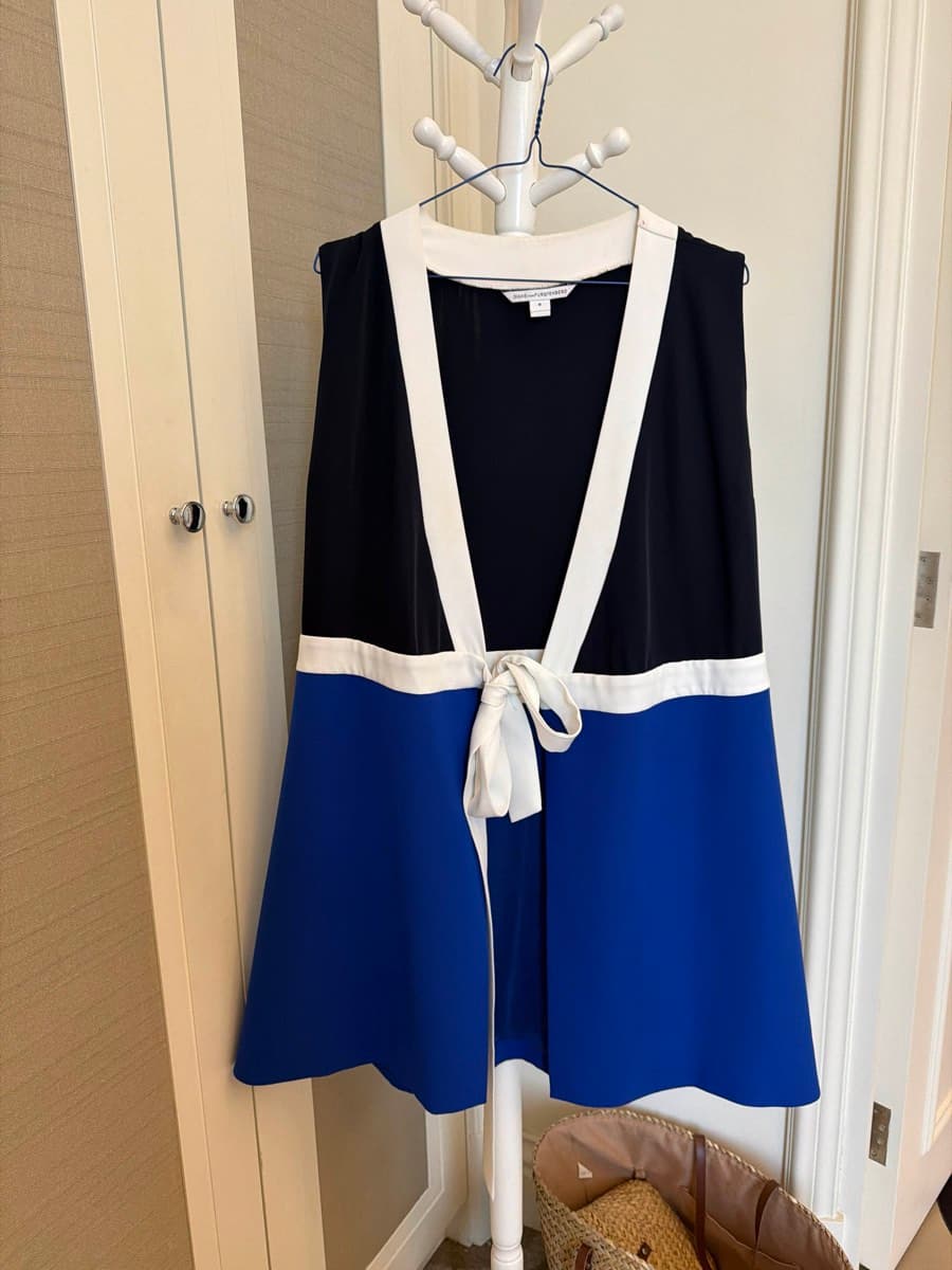 Elegant dress - image 1