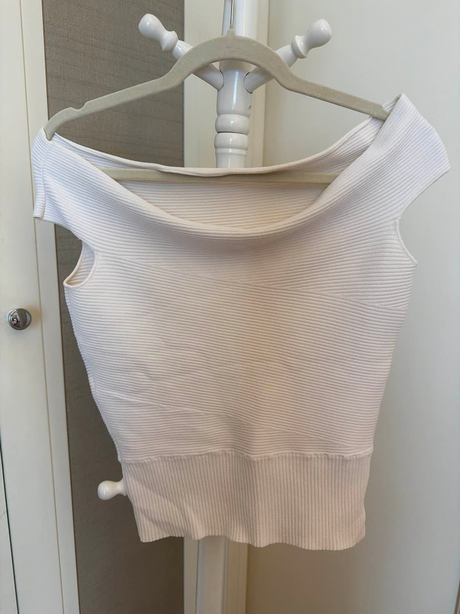Reiss top thumbnail 2