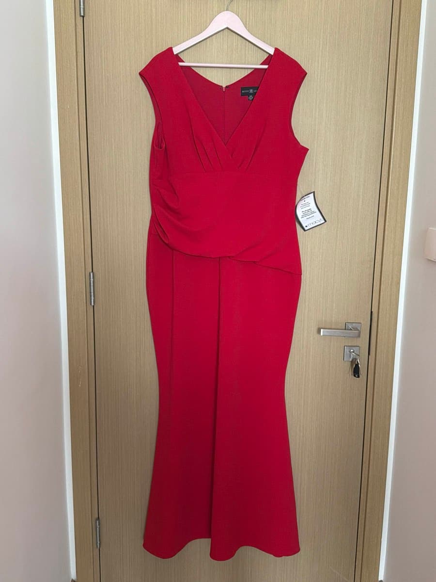 BETSY & ADAM Red Gown - image 1