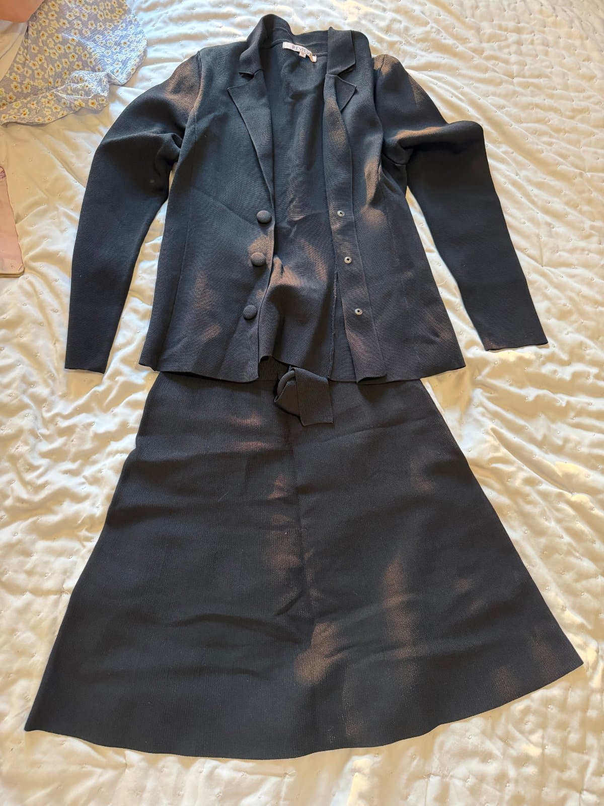REVIEW Black Two-piece Set thumbnail 5